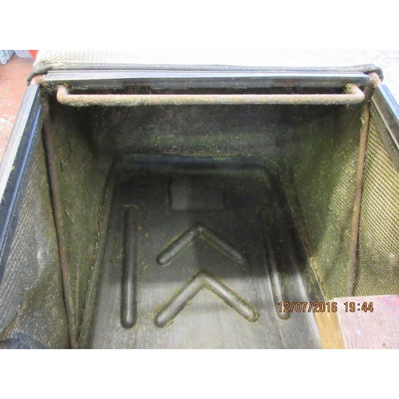 Lawnmowercollection bag box all good need a clean