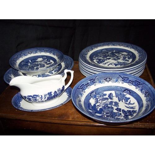 Willow Pattern Dinner Set
