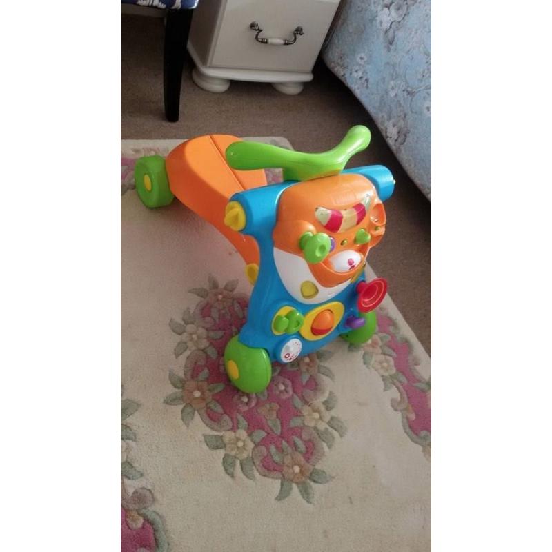 Bruin Play and Ride Walker