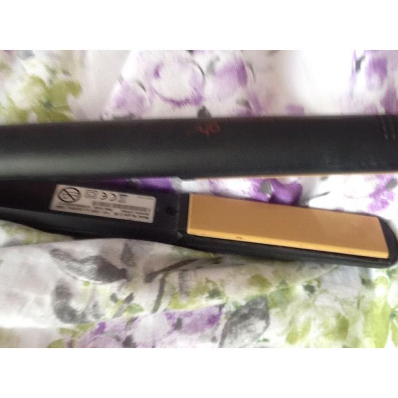 GHD Hair straighter