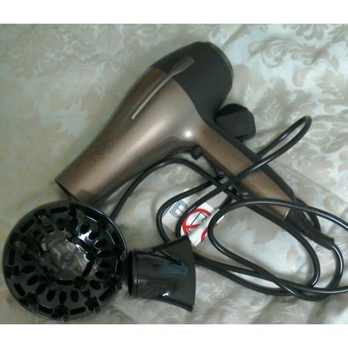 Britney Spears hairdryer