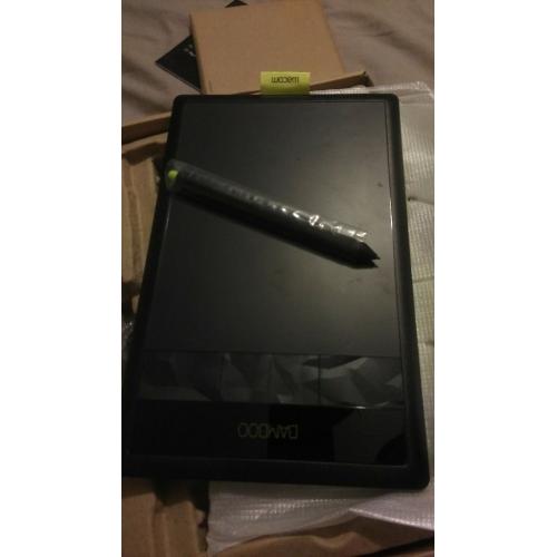 bamboo wacom graphics and drawing pad