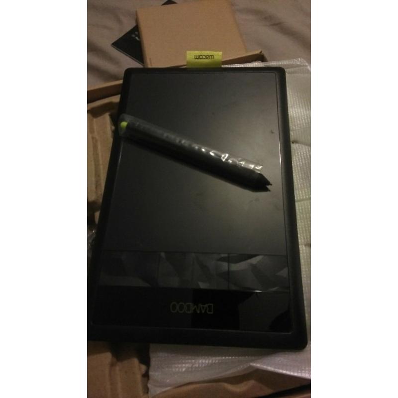 bamboo wacom graphics and drawing pad