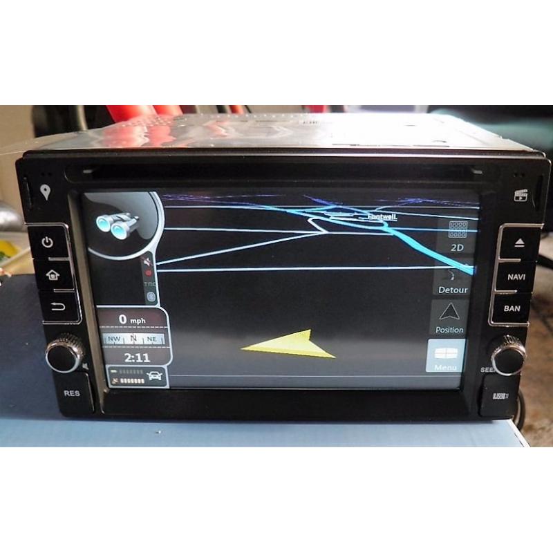Double Din Car Radio/CD/Satnav/Reversing Camera