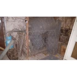 Netting wire