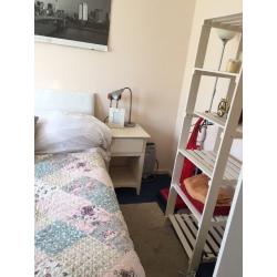 Room to let south side