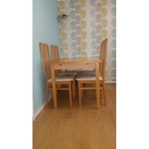 Large Double Bedroom to Share in a 3 Bed Ground Floor Furnished Flat