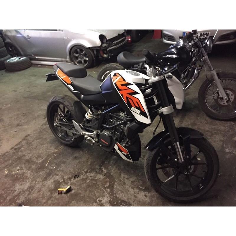 2015 Ktm duke 200