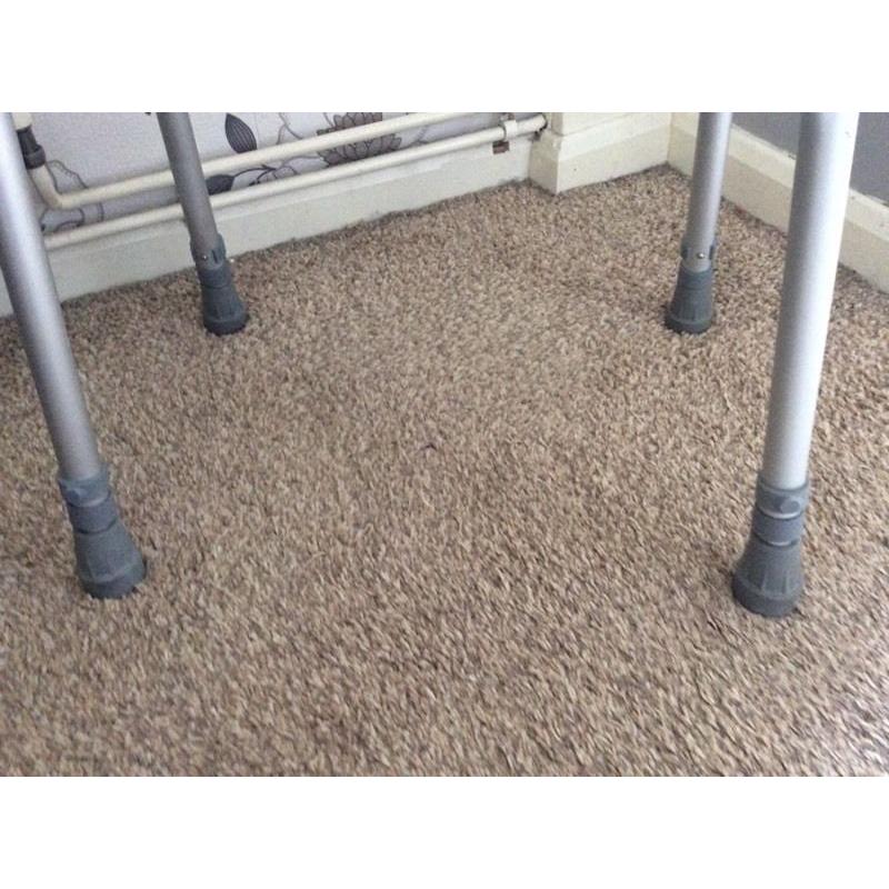 Shower stool, mobility shower seat
