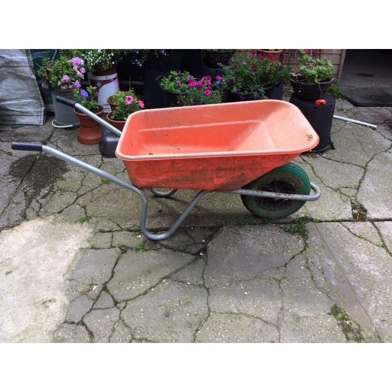 Wheel barrow
