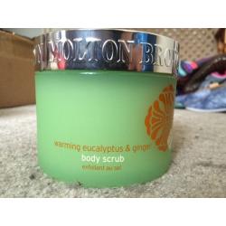Molton brown body scrub BN