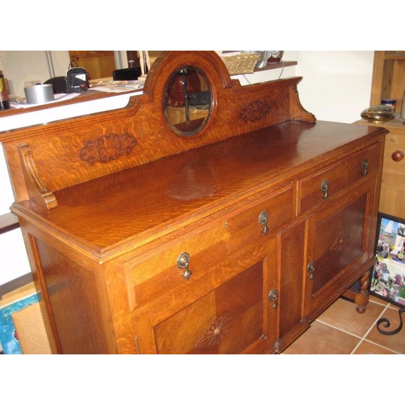 ARTS AND CRAFT STYLE solid OAK SIDEBOARD