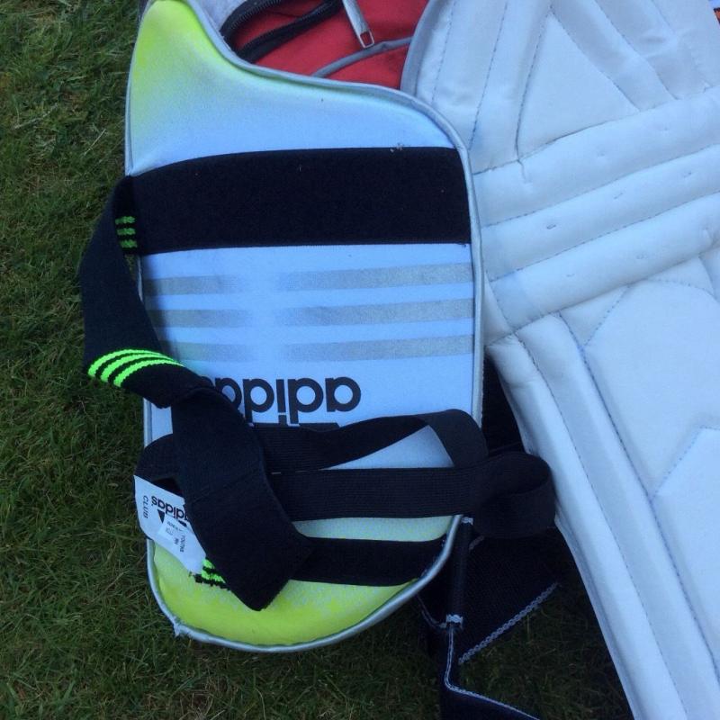 Cricket equipment suitable 16 year old