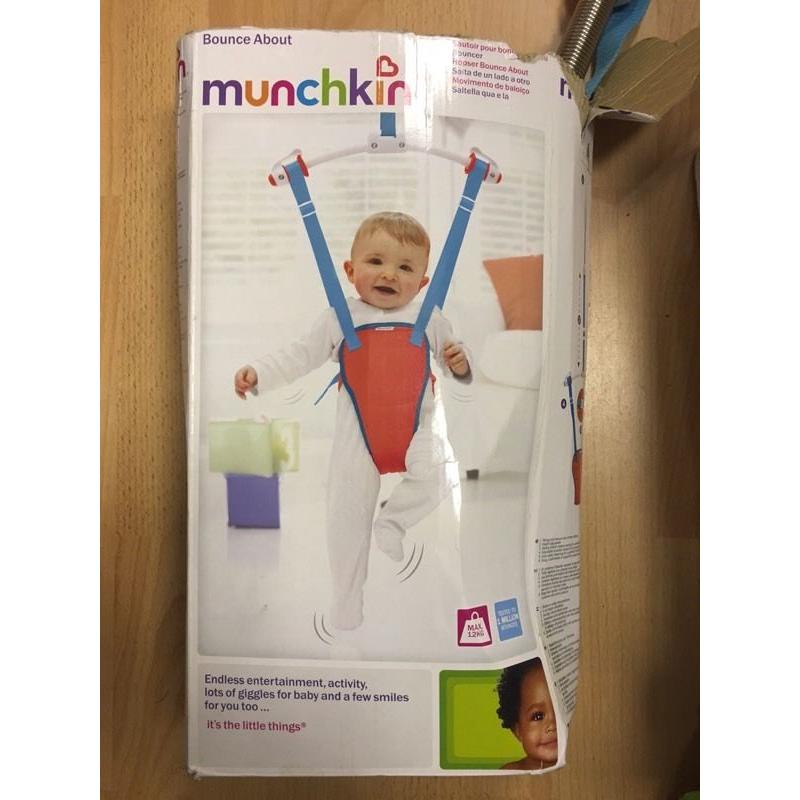Munchkin bounce about door bouncer