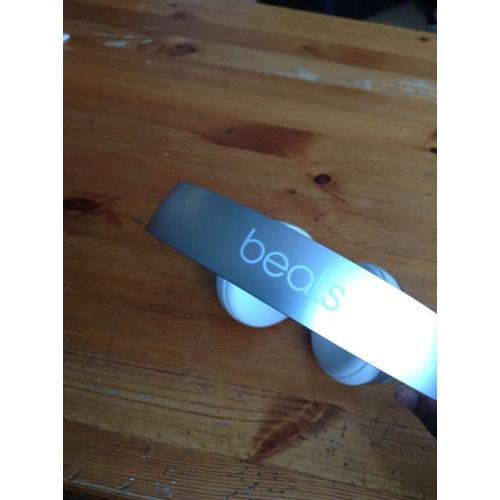 Beats solo 2 wireless Silver