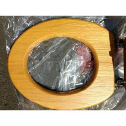 Wooden toilet seat - nearly new