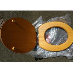 Wooden toilet seat - nearly new