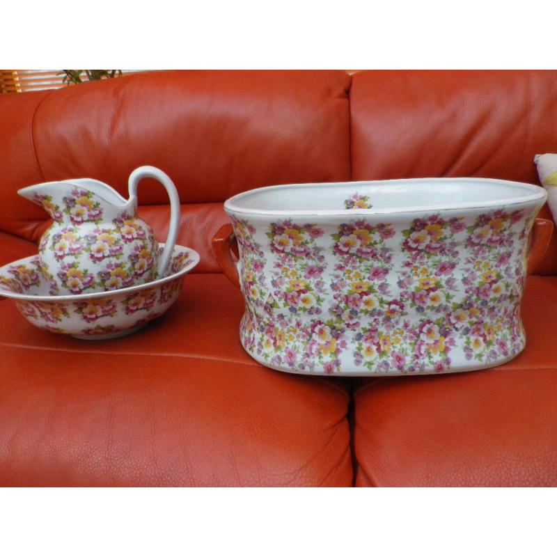 VICTORIAN STYLE JUG BOWL AND FOOTBATH FOR SALE