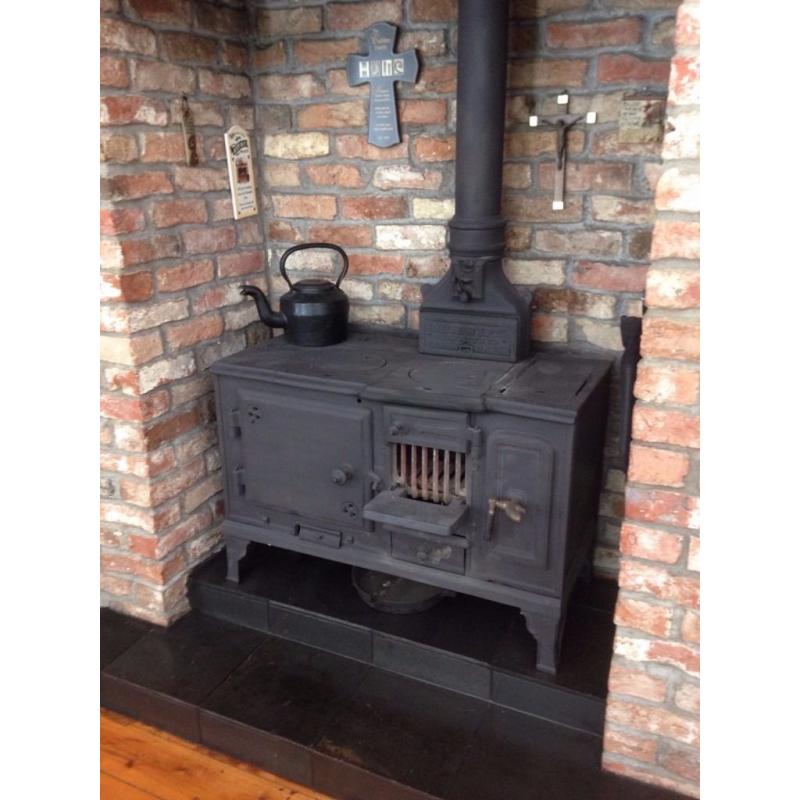 Old style Guidwife cooker (similiar to Modern mistress)
