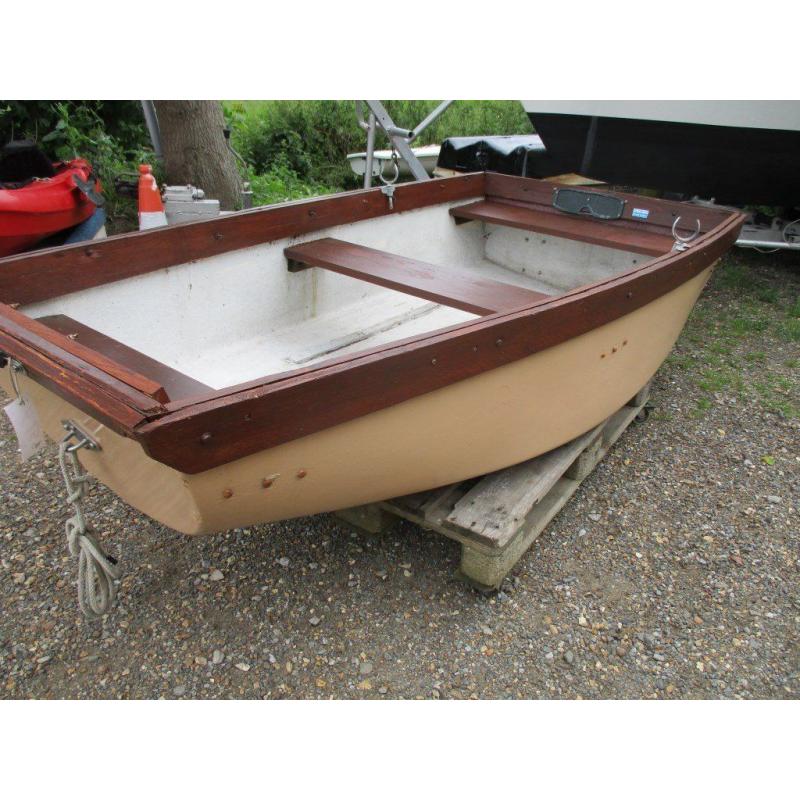 8ft grp dinghy with wheels