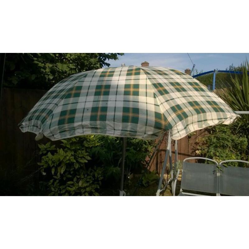 Garden parasol umbrella sunshade