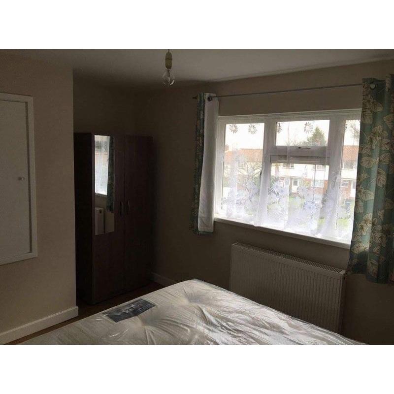 Double room in Southgate