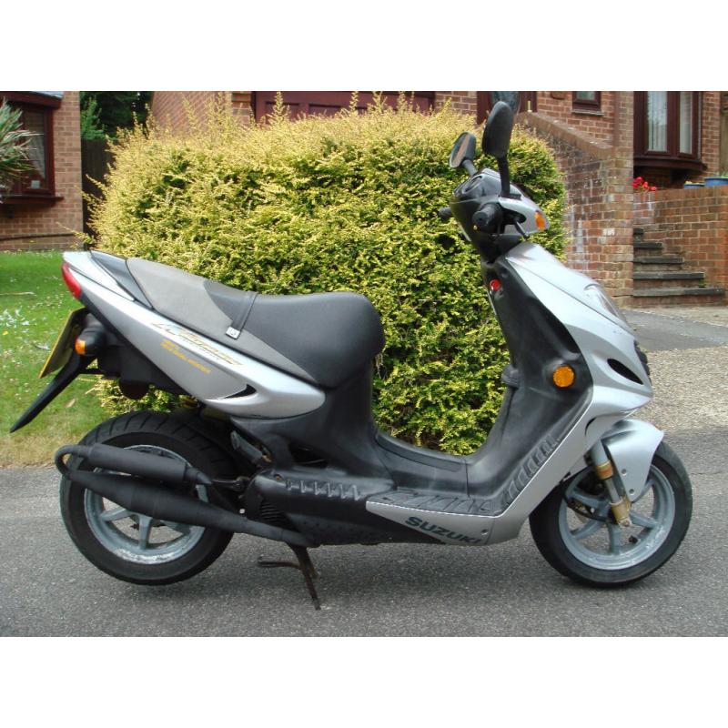 1 YEARS MOT Deristricted Suzuki Katana AY50 Scooter 50cc 2 Stroke LEARNER LEGAL Sports Moped VGC