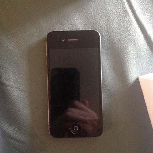 iPhone 4 8GB