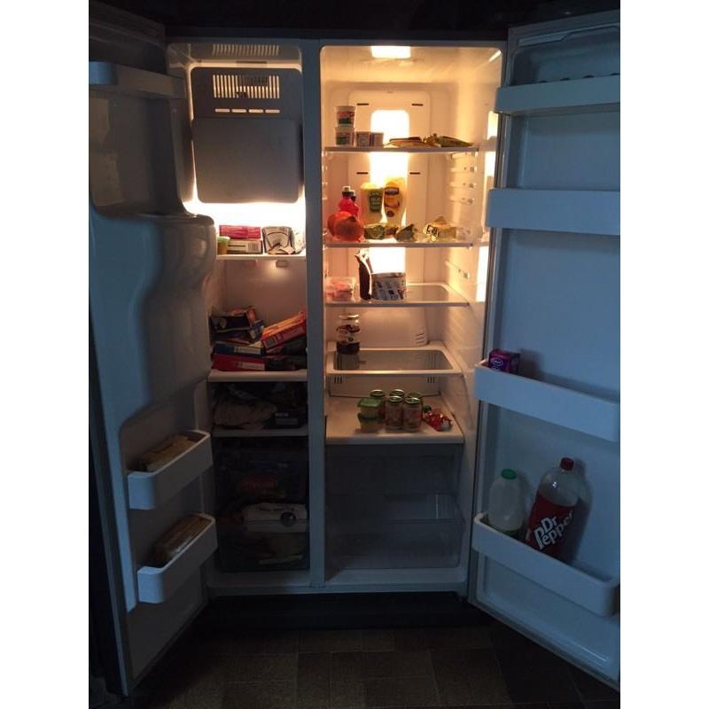Samsung American fridge freezer faulty