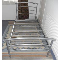 Single Metal Bed Frame