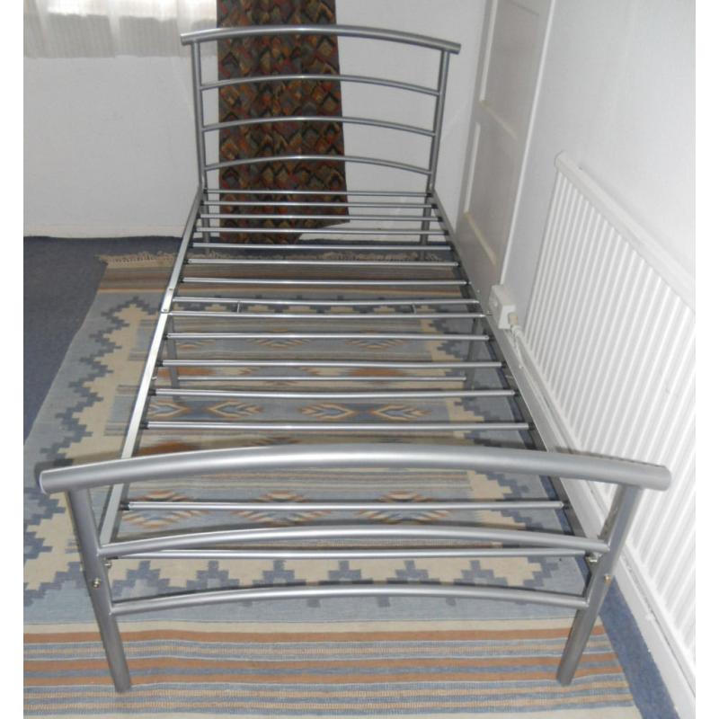 Single Metal Bed Frame