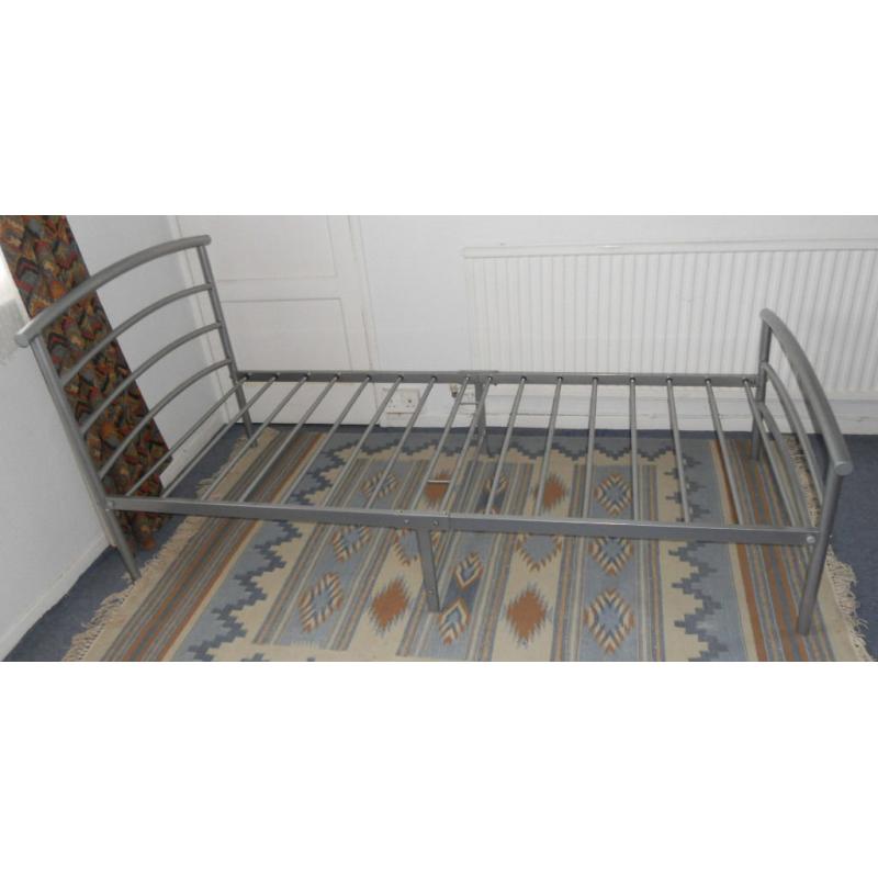 Single Metal Bed Frame