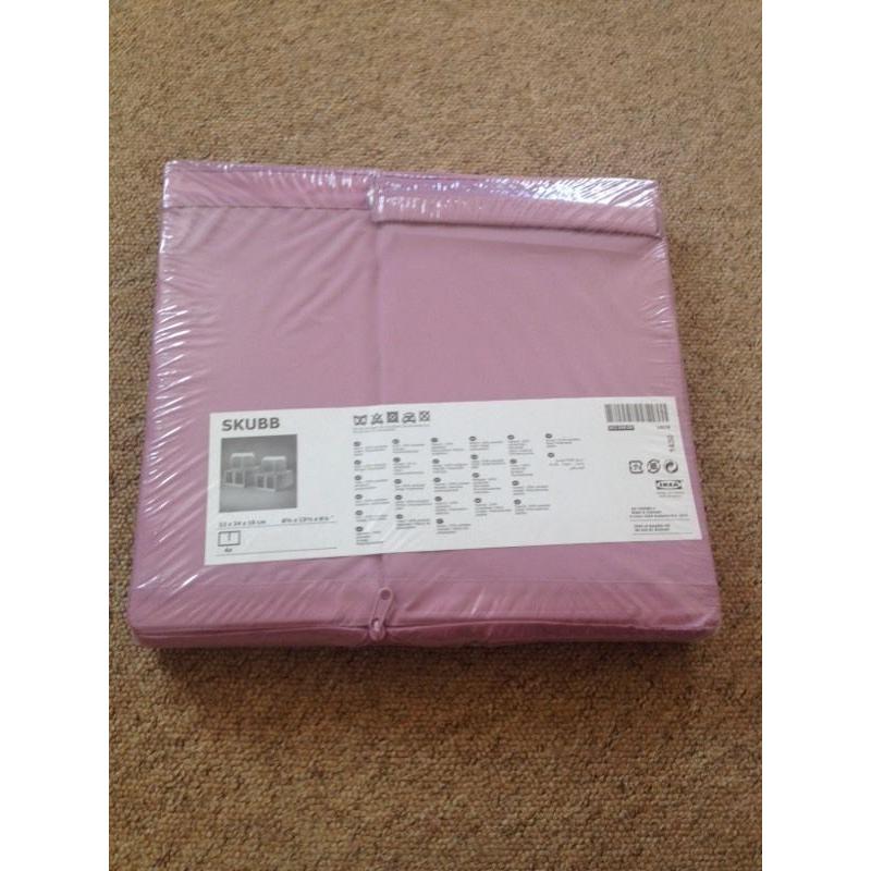 Pink skubb storage