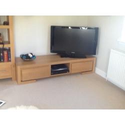 Oak TV Unit/Display Cabinet