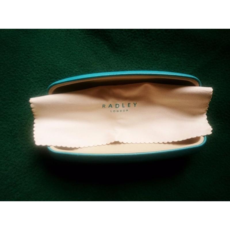 Totally new elegant Eyeglass/Sunglass Case