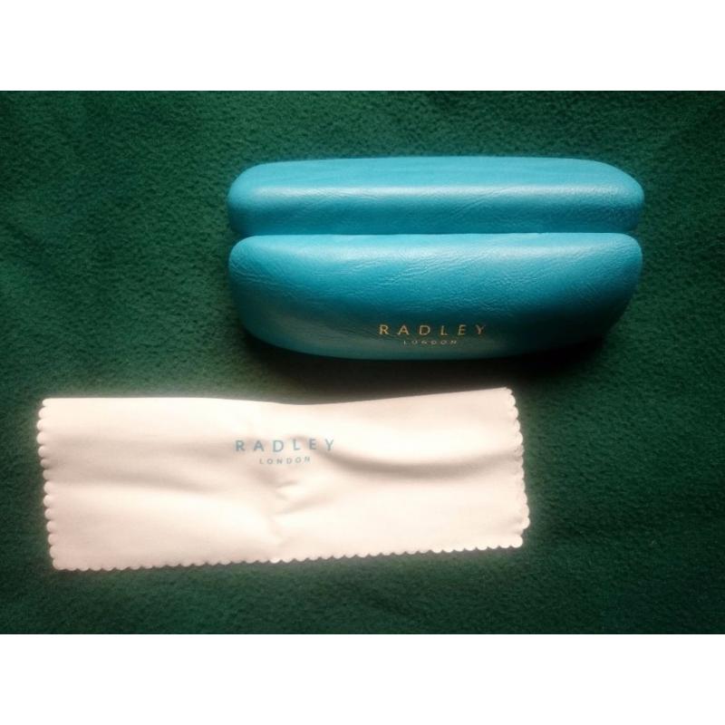 Totally new elegant Eyeglass/Sunglass Case