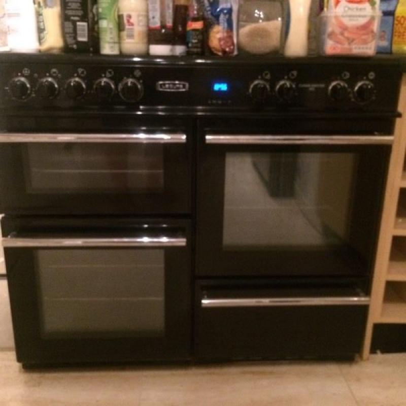 Leisure range cooker