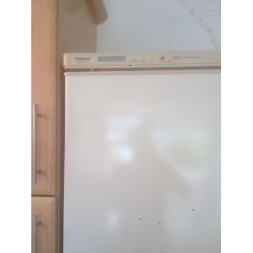 Hotpoint mistral plus fridge freezer