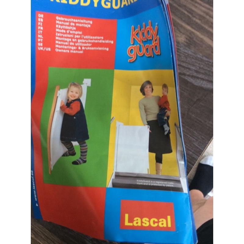 Lascal kiddyguard extending stair gate