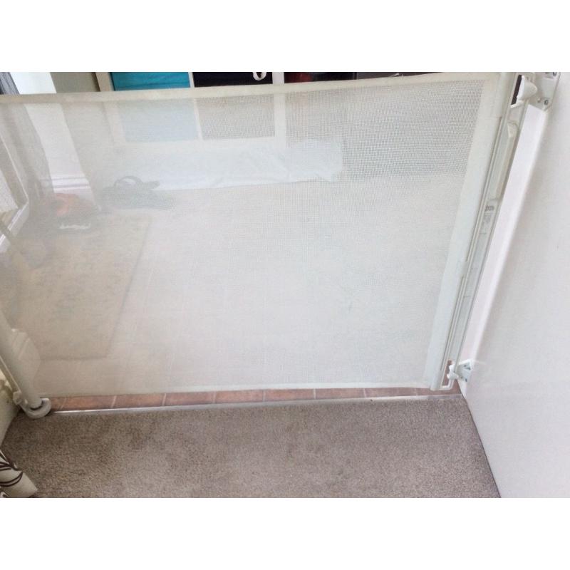 Lascal kiddyguard extending stair gate