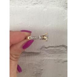 18ct ring