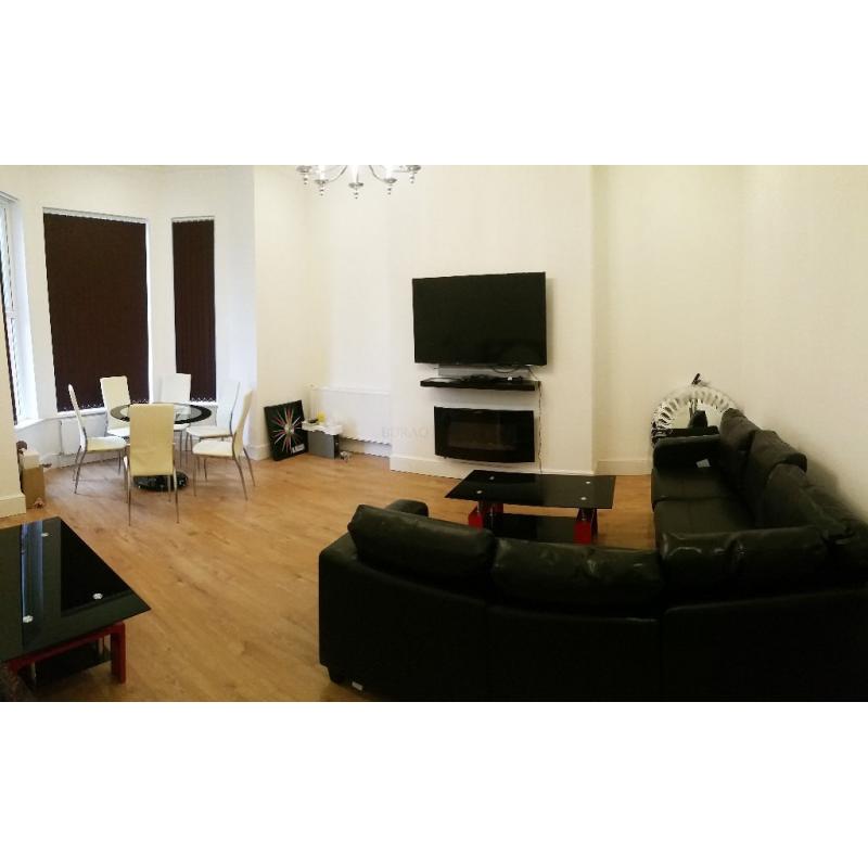 1 Rooms available in 10 Bedroom House, Students or Professionals, Beaconsfield, Manchester