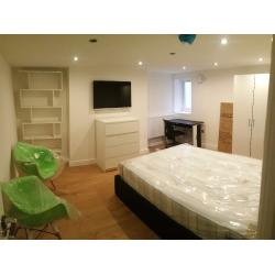 1 Rooms available in 10 Bedroom House, Students or Professionals, Beaconsfield, Manchester