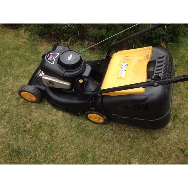 MCCULLOCH PETROL MOWER