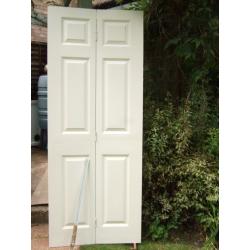 Bi-fold door. 6 panels.