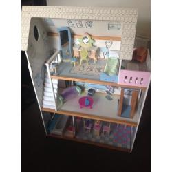 Large wooden barbie dolls house