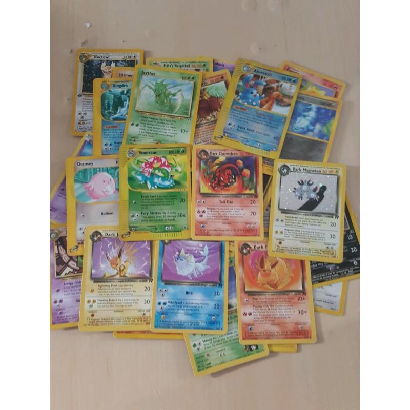 30 Pokemon cards