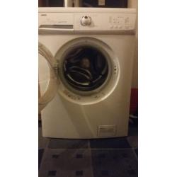 good condition!i Zanussi (easy iron)1400 spin 6kg dimensions (h/ w/ d) 850/ 600/ 590