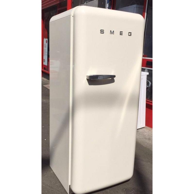 //(%)\ RETRO SMEG IVORY CREAM FRIDGE FREEZER REFRIGERATOR FAB28 INCLUDES 6 MONTHS GUARANTEE