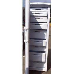 **++**HOTPOINT TALL FREEZER INCLUDES 6 MONTHS GUARANTEE